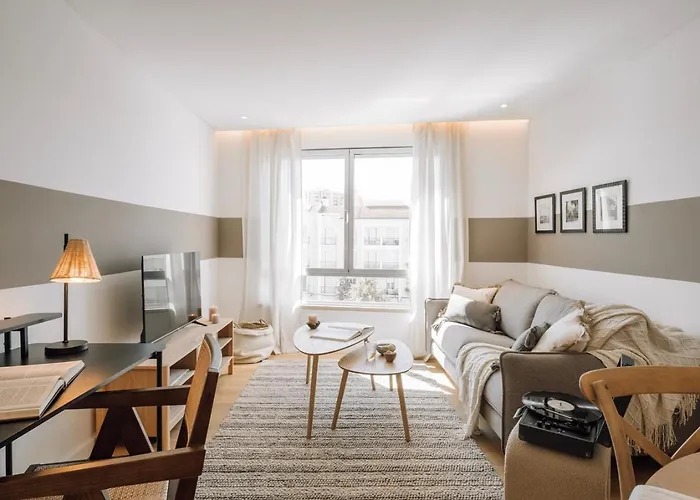 Ducenta - 1 Bedroom And Parking In Alvalade