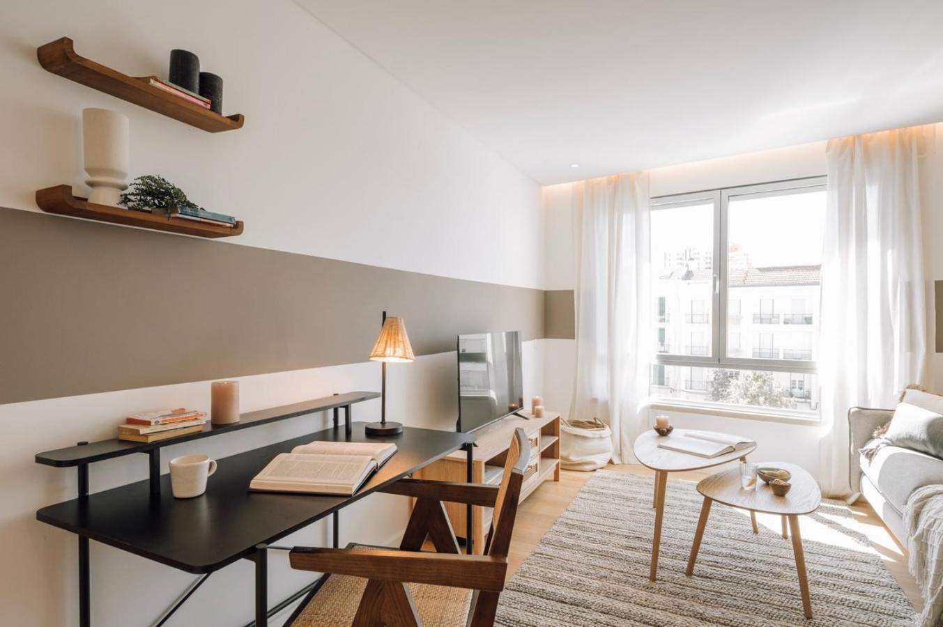 Ducenta - 1 Bedroom And Parking In Alvalade Lisboa