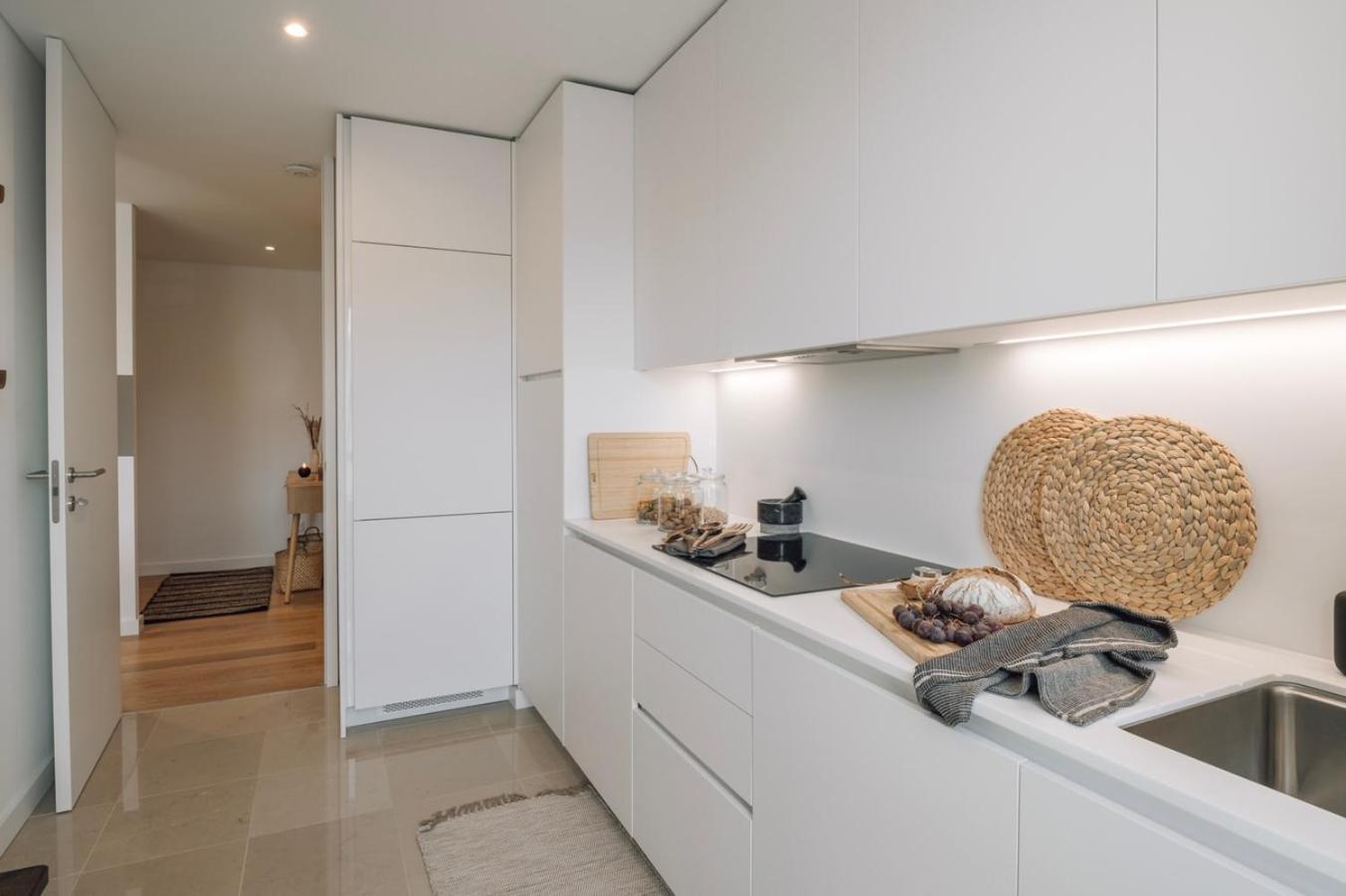 Ducenta - 1 Bedroom And Parking In Alvalade *