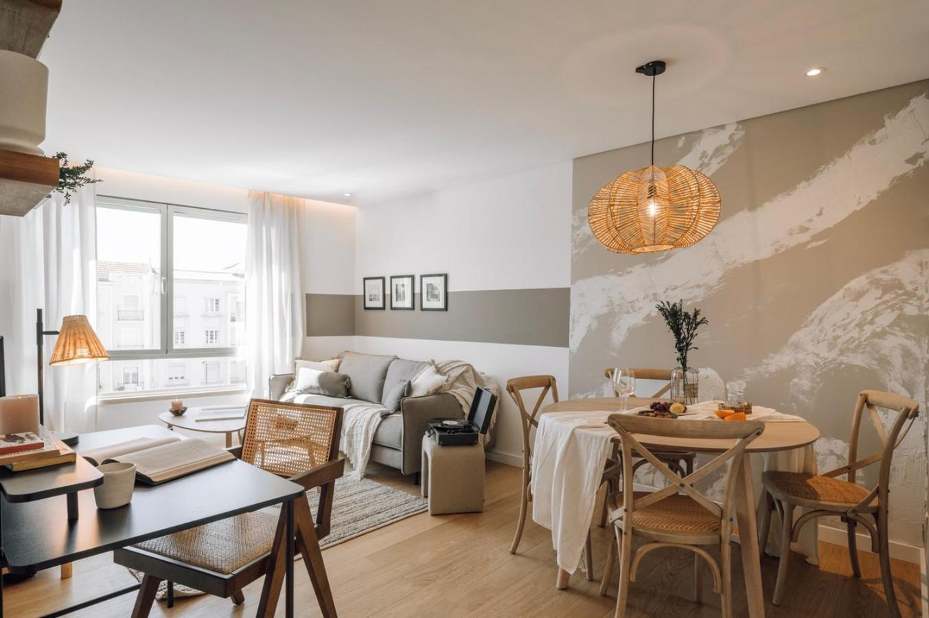 Ducenta - 1 Bedroom And Parking In Alvalade Appartement